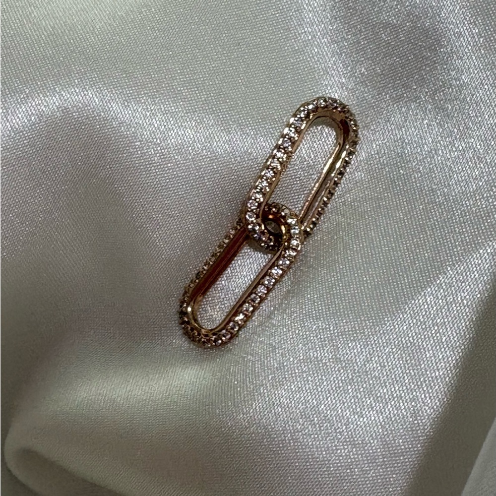 Pandora ME Styling
Pavé Double Link - Picture 9 of 12